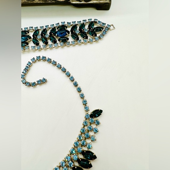 Vintage Blue Rhinestone Bracelet Set - Picture 13 of 15